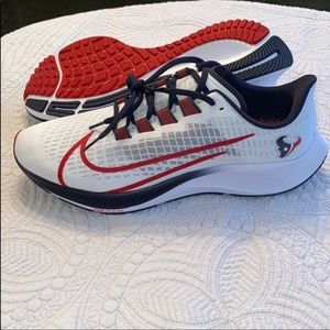 Never Worn Houston Texans Nike Pegasus!!